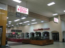 Walking into Lauderhill Mall