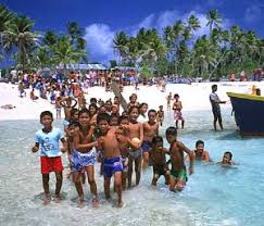Enele Sopoaga of Tuvalu (left)