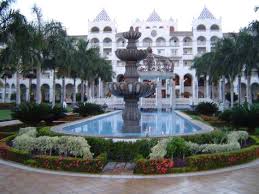 Riu Jalisco Hotel Courtyard