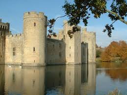 bodiam castle cannonimage