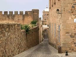 05-caceres.png