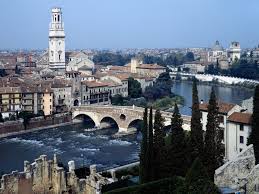 You are viewing the Italy