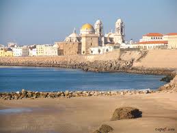 El Ayuntamiento de Cádiz,