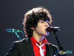 what is nick jonas's favorite sport?