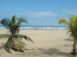 77 30 W. Ecuador's land